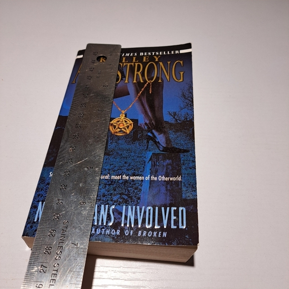 No Humans Involved by Kelley Armstrong Paperback Book - Picture 7 of 7